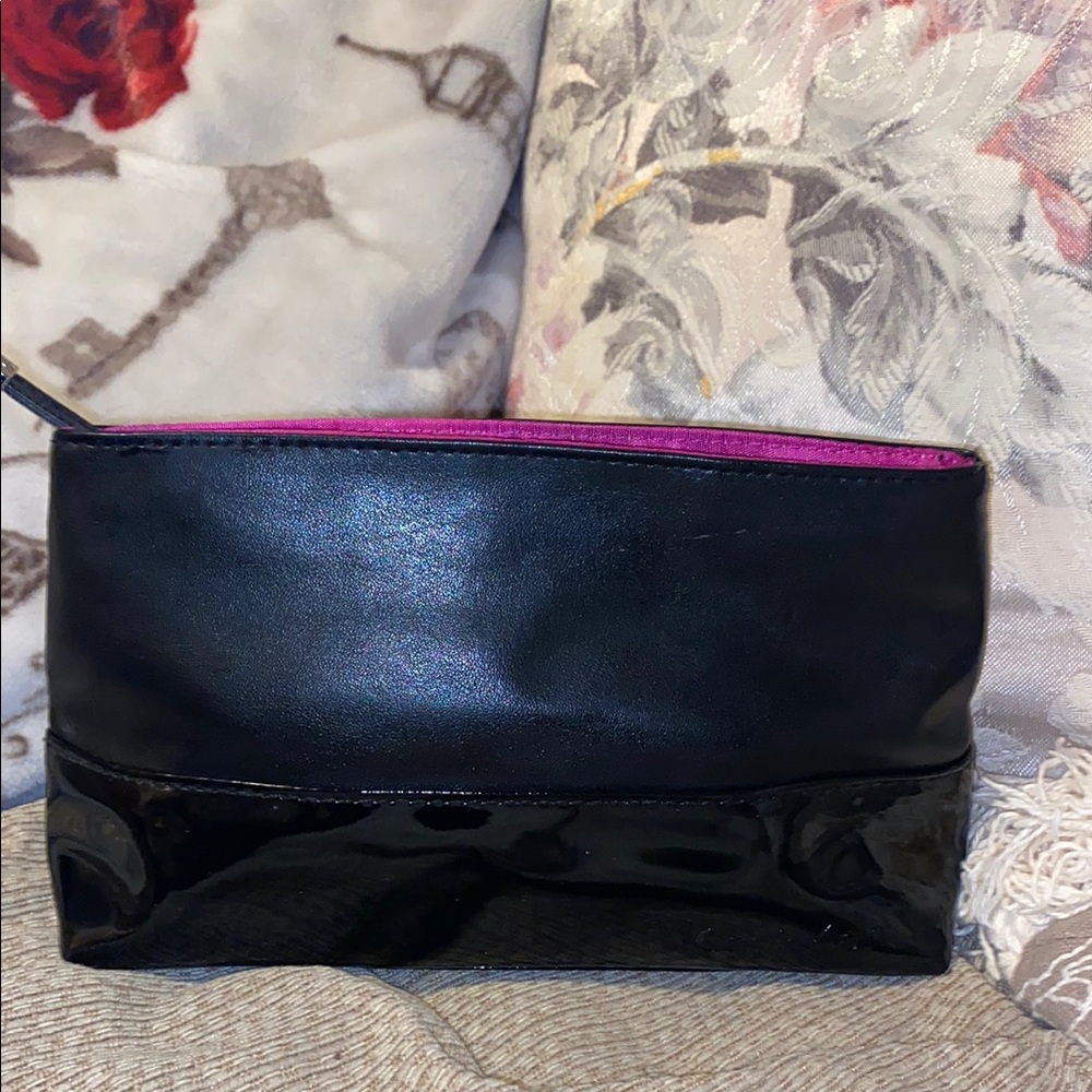 ♠️NWOT Calvin Klein Stylish Black Women's Cosmetic Bag